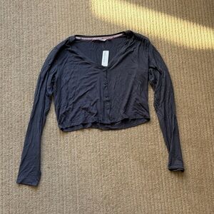 La Vie En Rose Lounge Cropped Long-Sleeve Shirt, size M